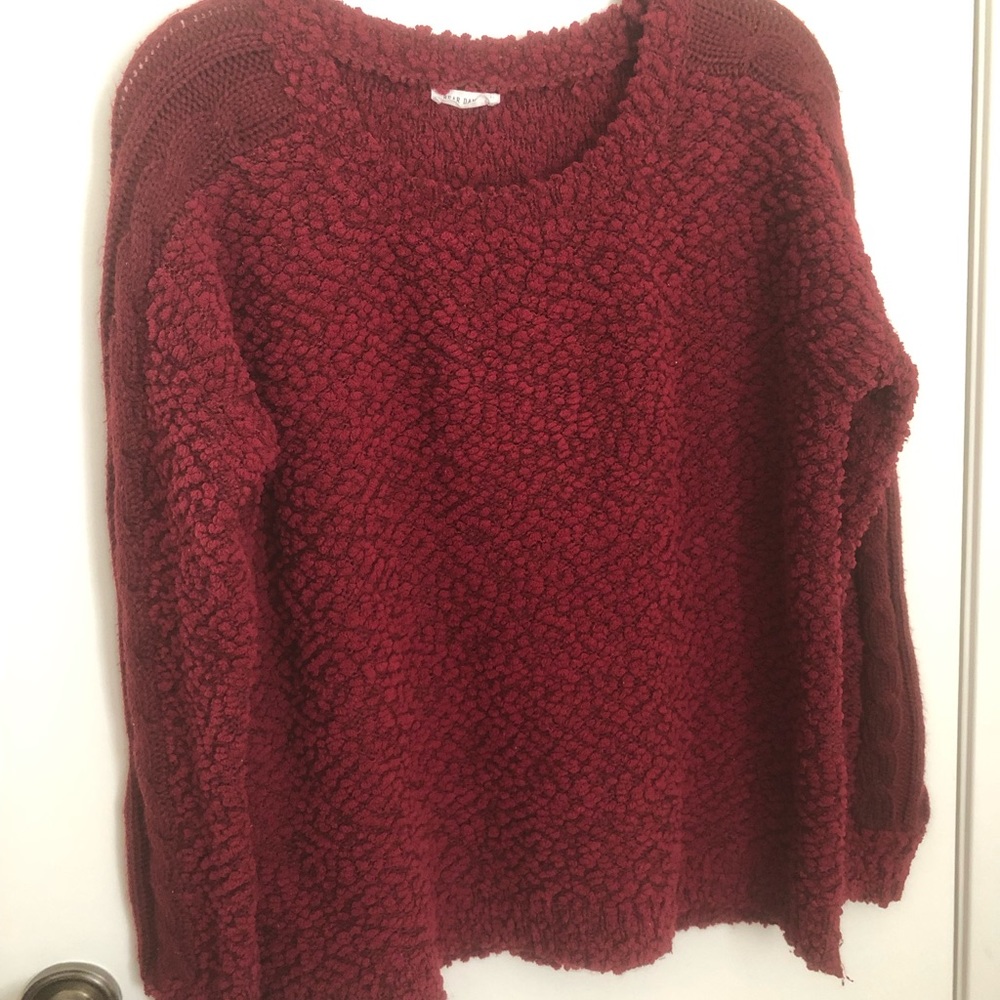 Popcorn knit maroon sweater